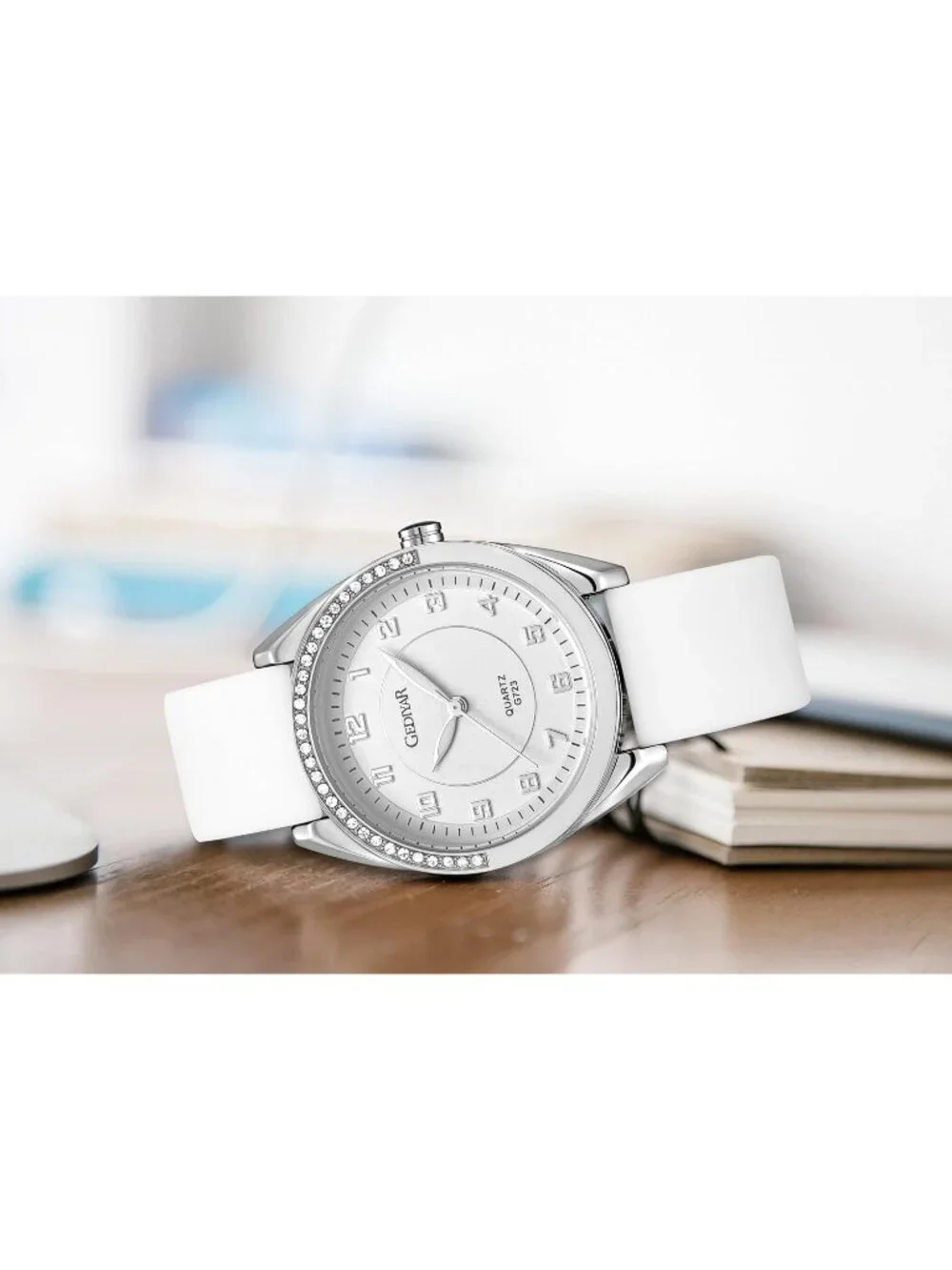 Women's White Silicone Strap Waterproof Analog Quartz Easy Read Dial Wrist Watch